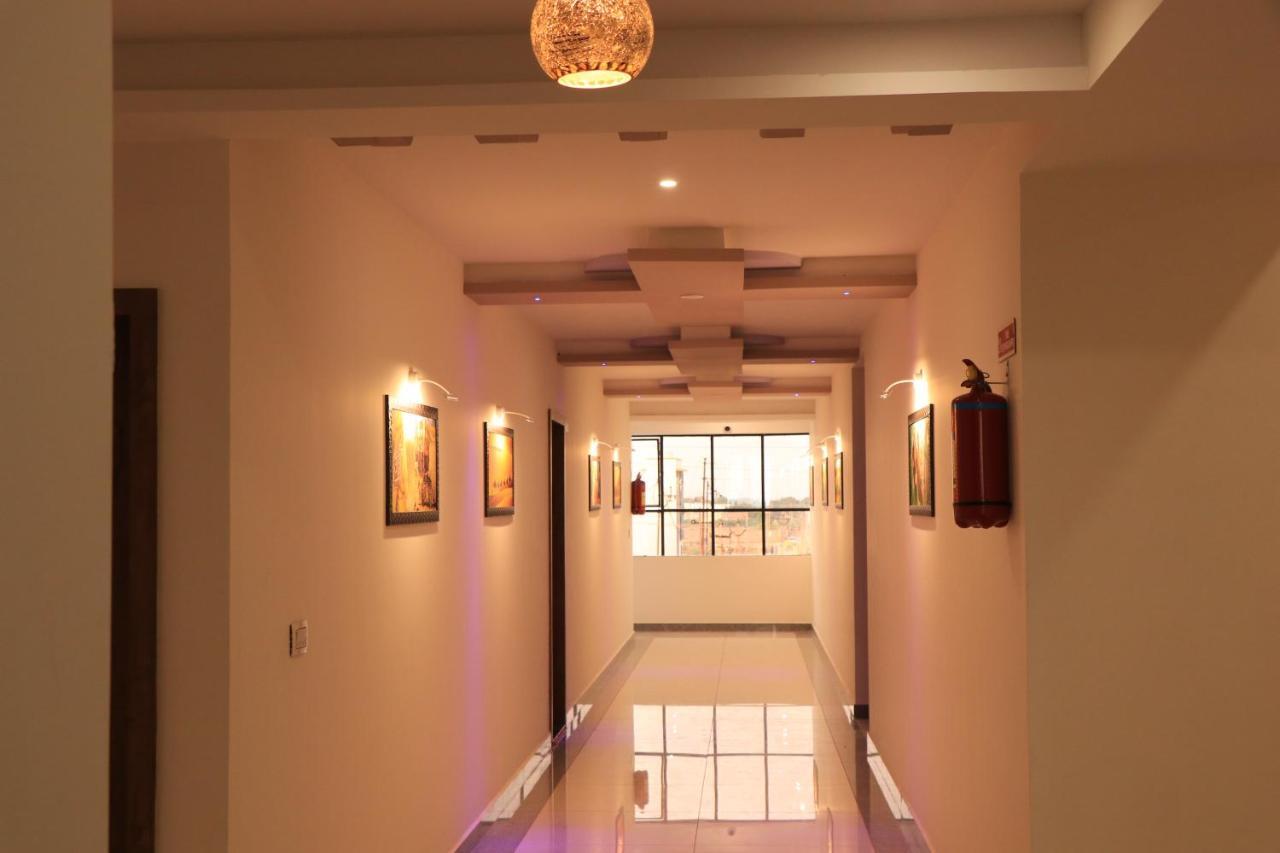 Hotel Viraj Residency Bhuj Esterno foto
